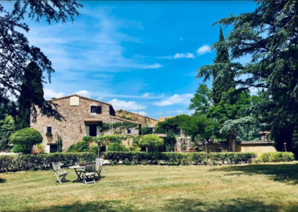 Masia Mimosa Darnius Apartamento